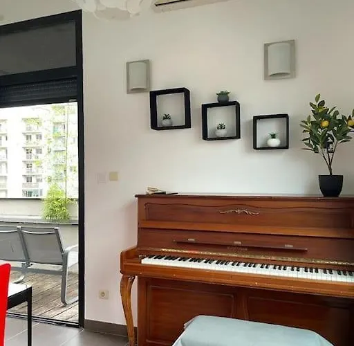 Penthouse T2 Metro Gratteciel