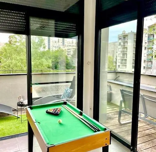 Penthouse T2 Metro Gratteciel
